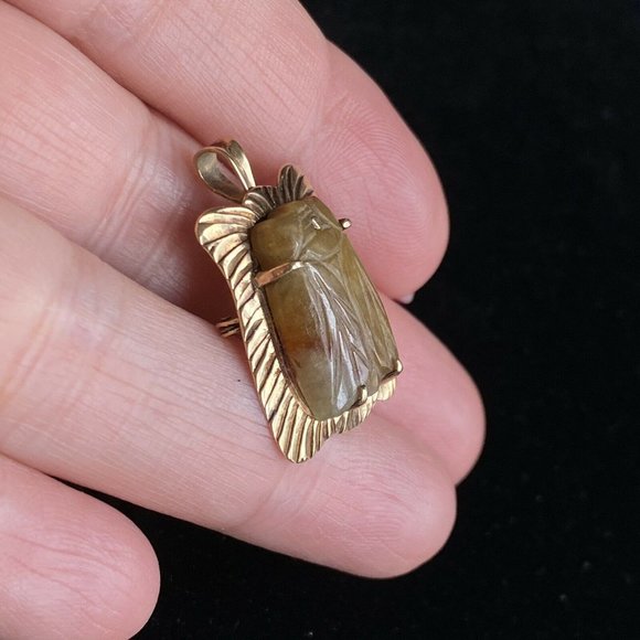 c1976 Carved Jade Cicada 14K Gold Handmade Pendant Brooch Combo Vintage Jewelry - Picture 7 of 12